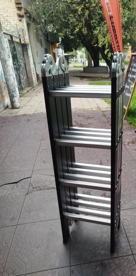 Escalera de 16 peldaños omaha