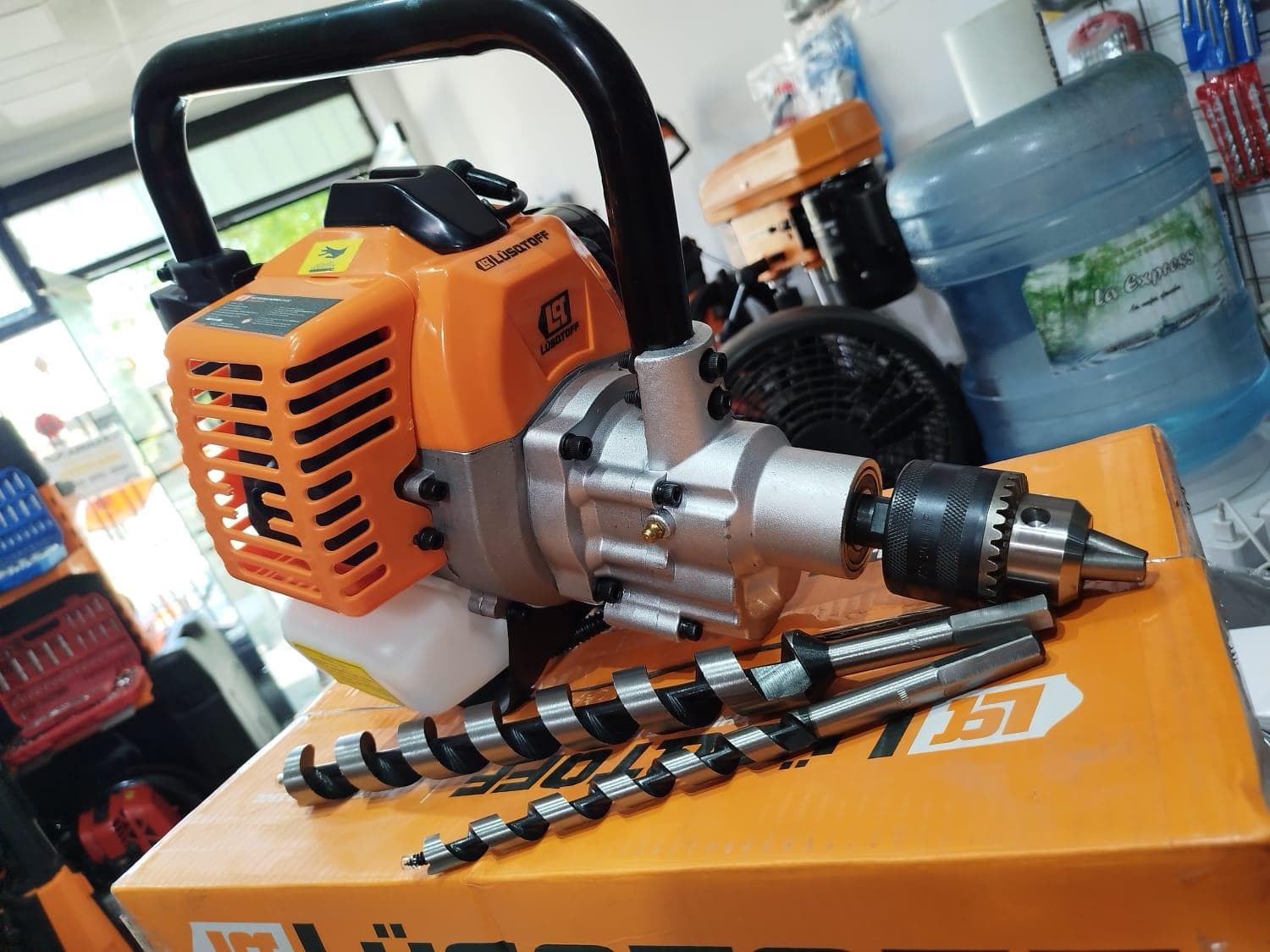 Mototaladro lusqtoff a explosión 33cc