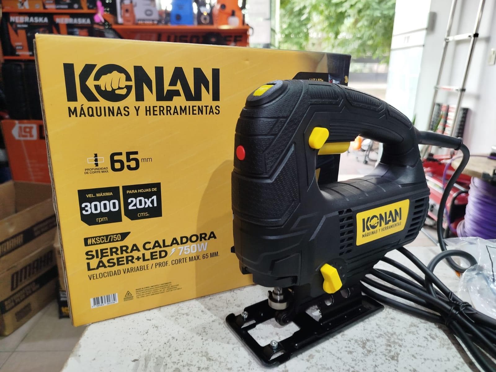 Sierra caladora konan 750w