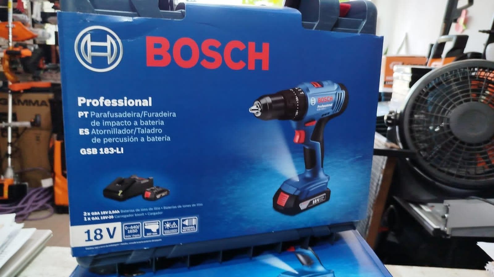 Taladro atornillador percutor inalámbrico boch